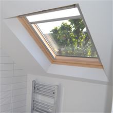 Loft conversion en-suite with velux window in Chiswick W4